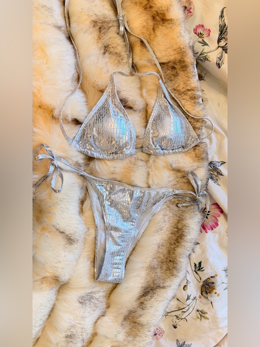 Silver Metallic Croc-Embossed Triangle Bikini Set - S